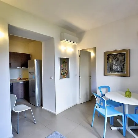 In Sleeps 4 With Air Con *