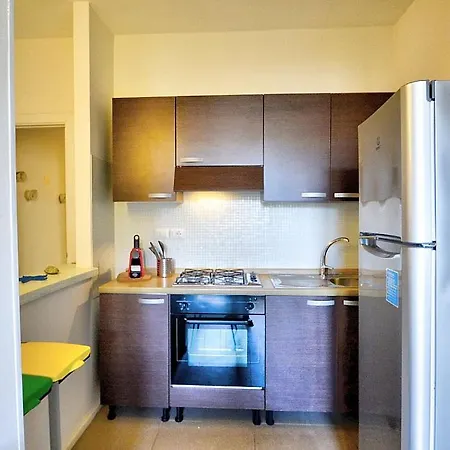 In Sleeps 4 With Air Con *